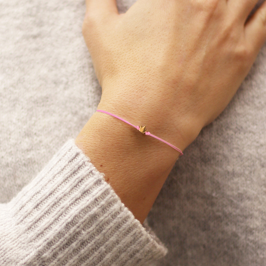 CB007 - Charm Bracelet - Daughter (Crown)