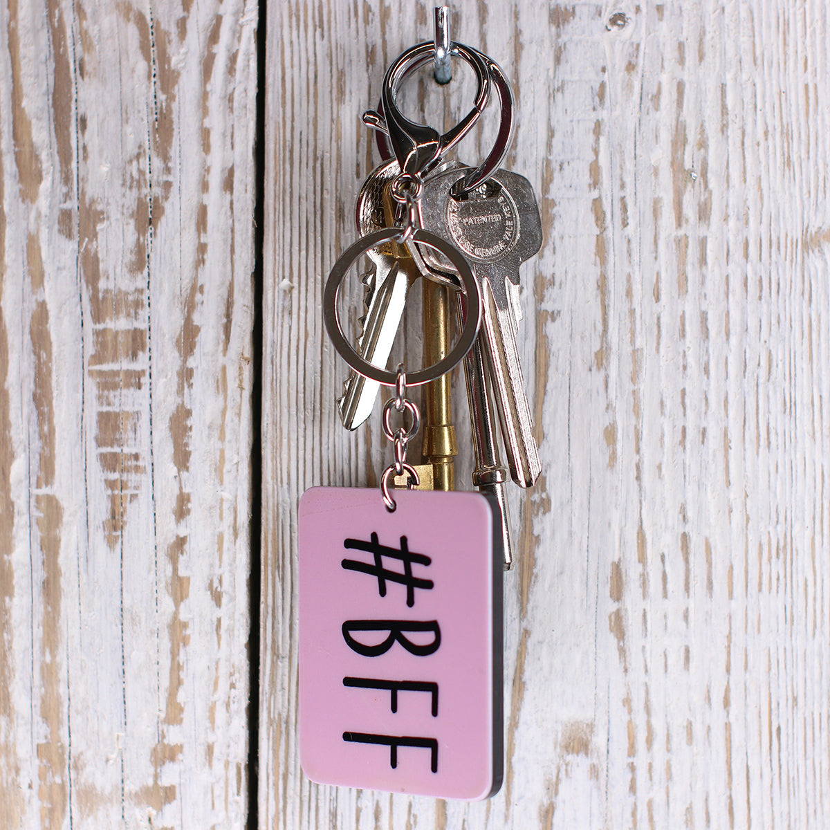 Keyring "#Bff"