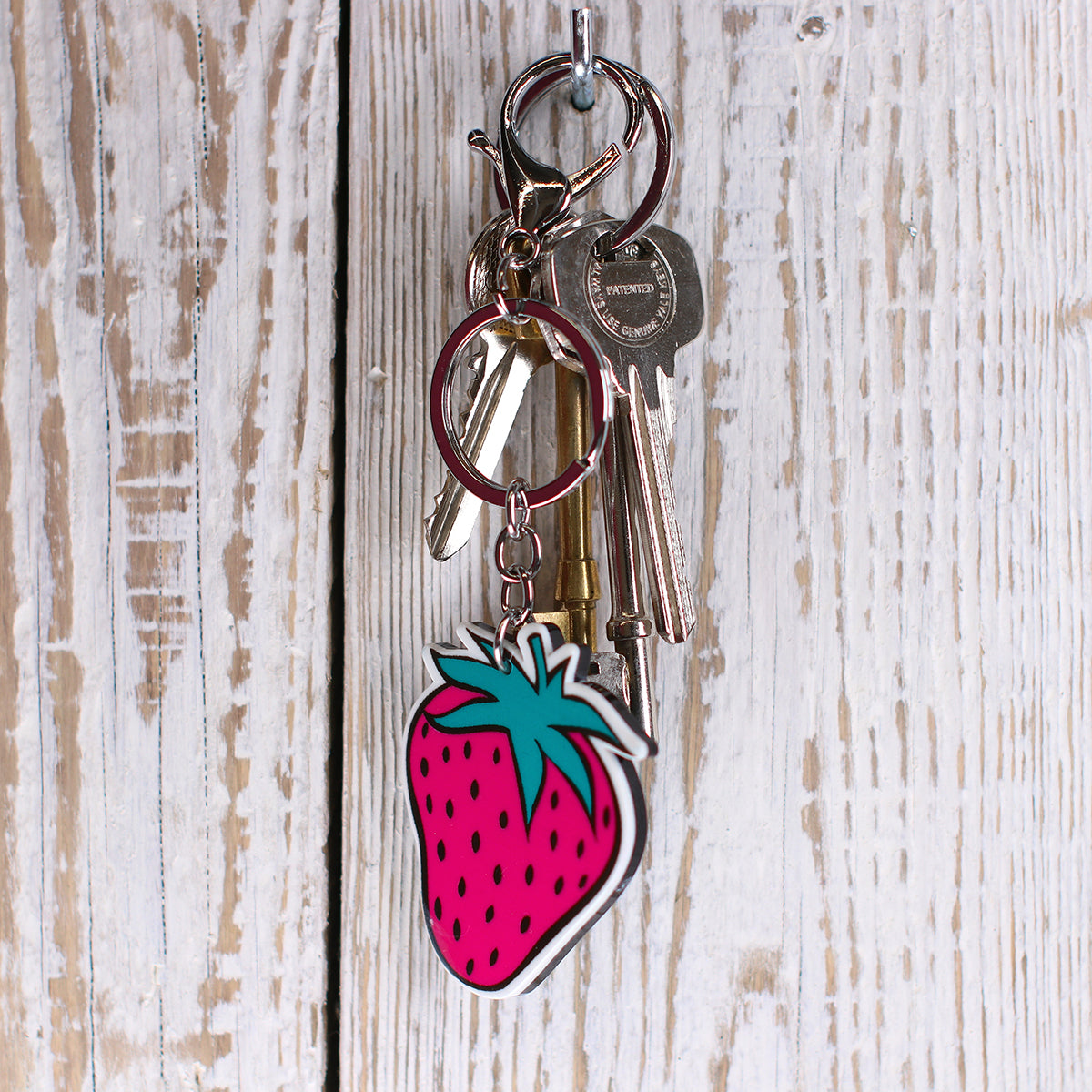 IS099 - Keyring "Strawberry"