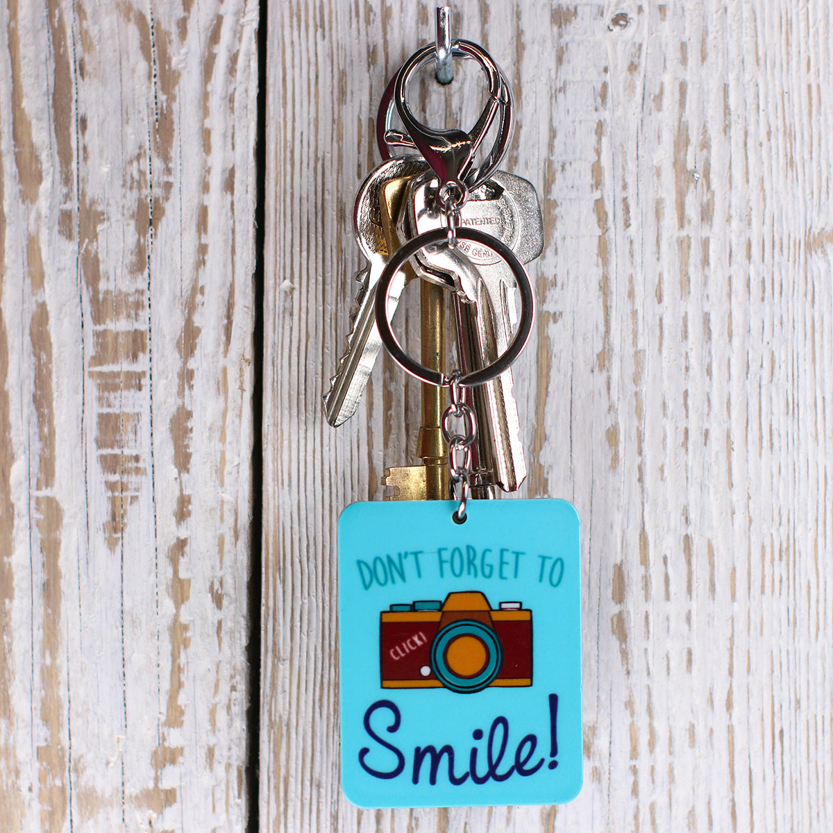 IS108 - Keyring "Don’t Forget To Smile"