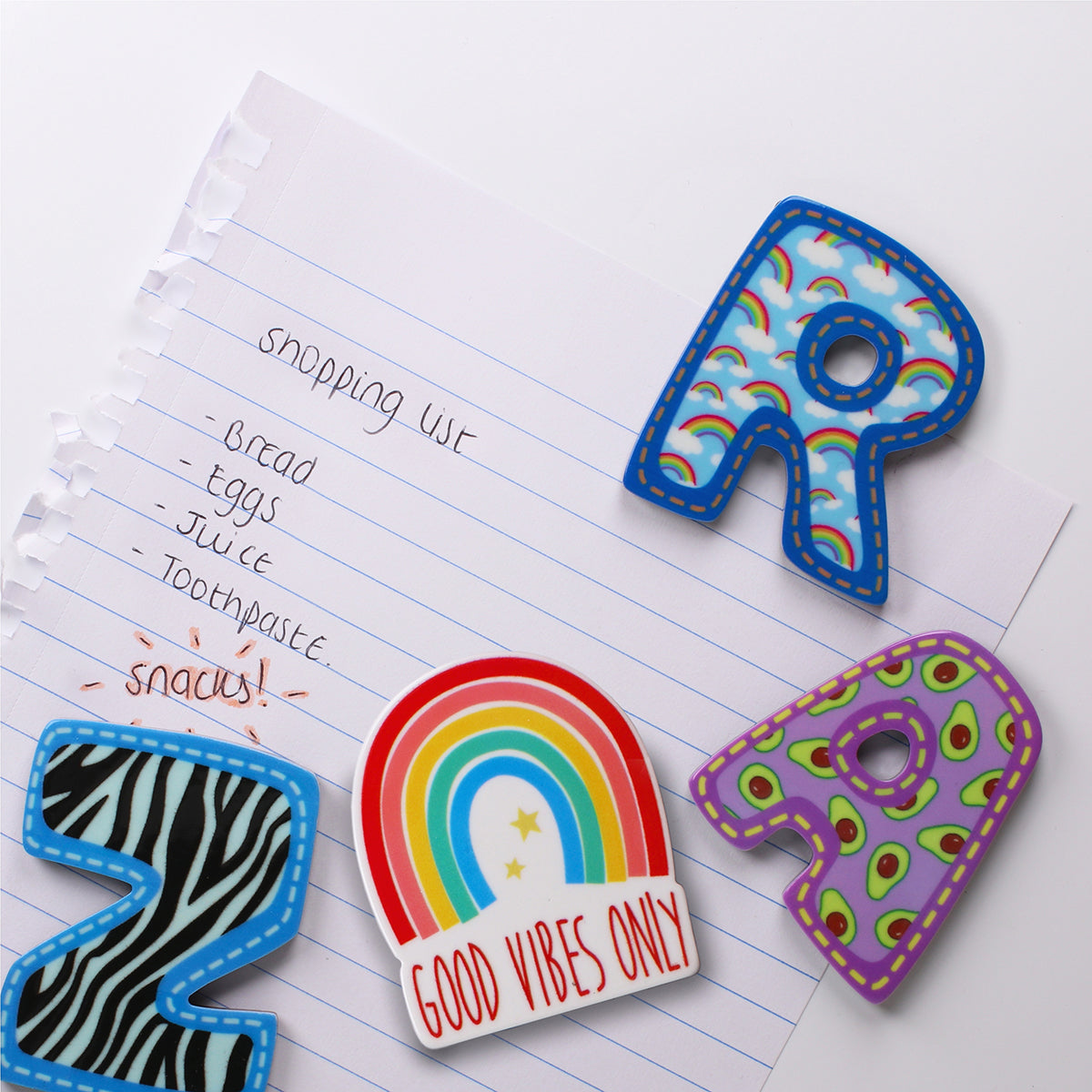 MA037 - Fridge Magnet "R"