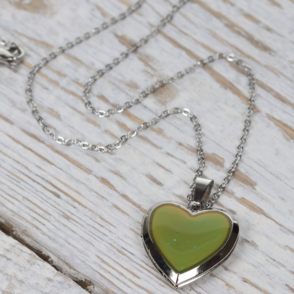 PML026 - Personalised Mood Locket - XOXO